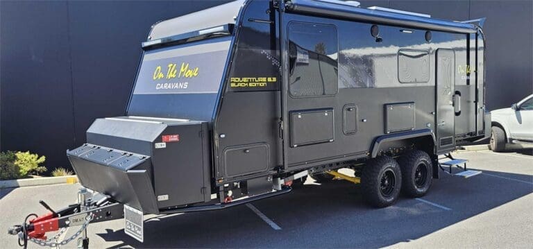 On The Move Caravans Adventure Black Edition 6.3 - Caravans