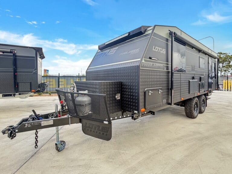 LOTUS CARAVANS FREELANDER - Caravans