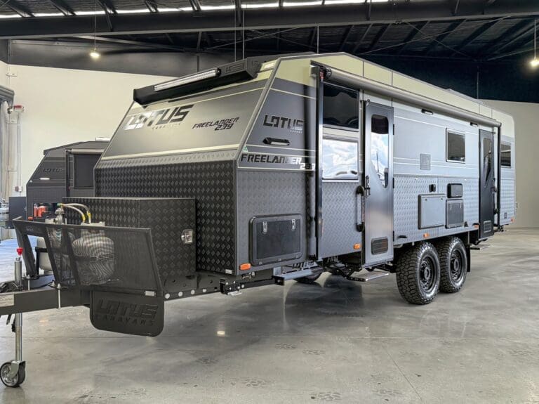 LOTUS CARAVANS FREELANDER - Caravans