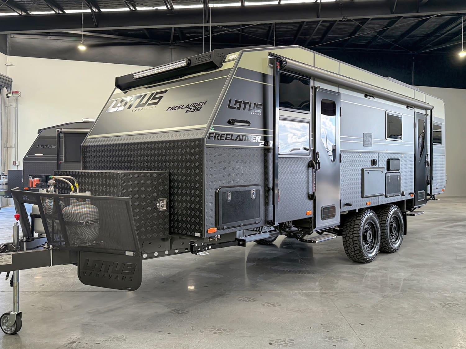 LOTUS CARAVANS FREELANDER - Caravans