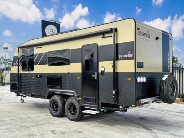  Dual Solar & 300Ah Lithium Battery System