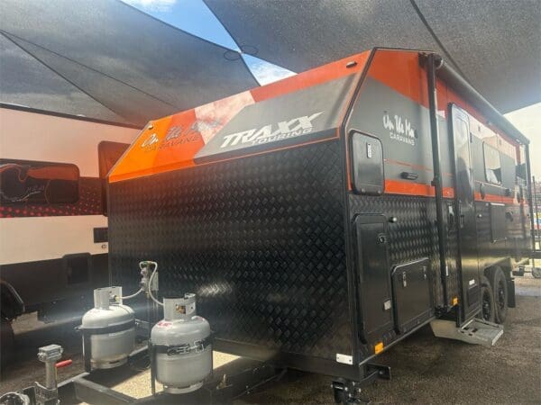  Motorhomes and Camper Trailers