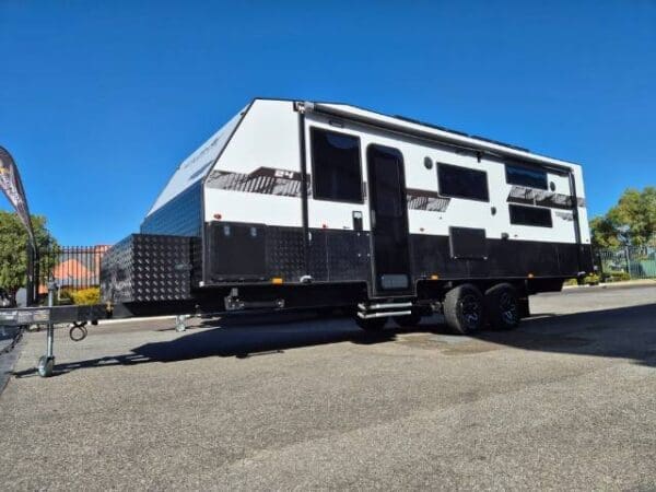  Motorhomes and Camper Trailers