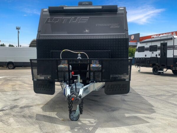  Motorhomes and Camper Trailers