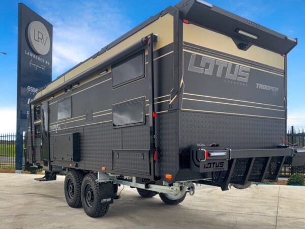  Motorhomes and Camper Trailers