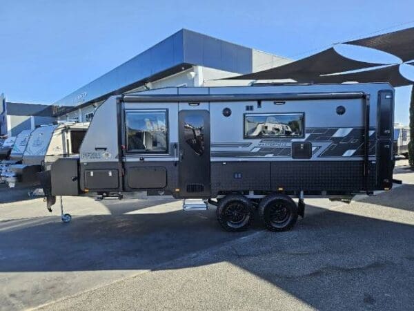  Motorhomes and Camper Trailers