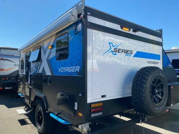  Motorhomes and Camper Trailers