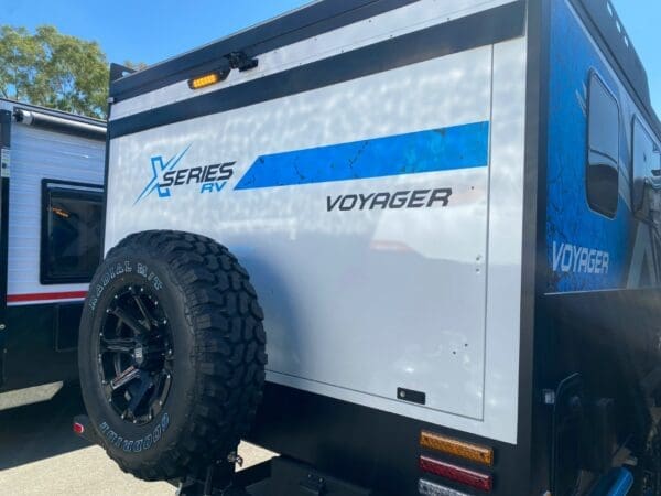  this off-road-ready camper is packed with features that provide all the comforts of home wherever you travel.<br><br>Key Features:<br><br>Off-Road Capability<br>With its Off-Road Independent Suspension System and heavy-duty coil springs and shock absorbers