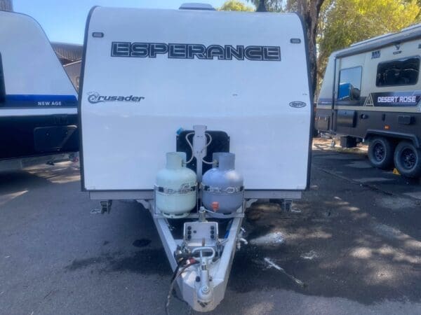  Motorhomes and Camper Trailers