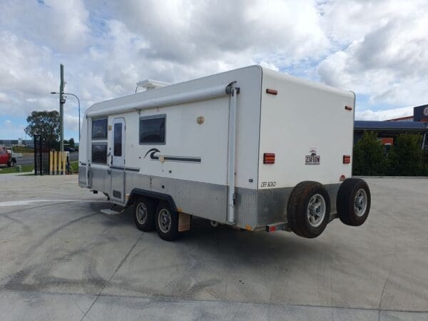  or to come in an inspect this caravan please contact one of our sales team on (07) 3063 3798. Located in Burpengary