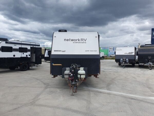  Motorhomes and Camper Trailers