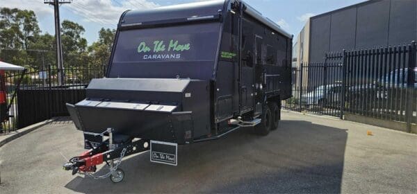  Motorhomes and Camper Trailers