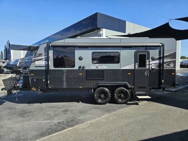  Motorhomes and Camper Trailers