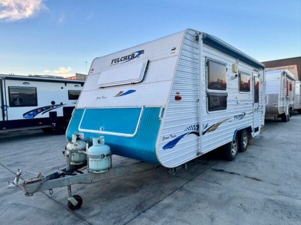 FULCHER GRAND TOURER - Caravans