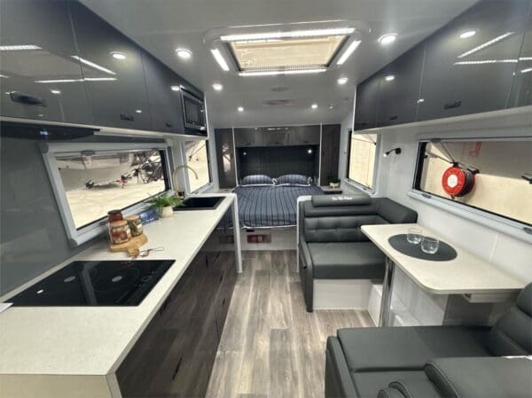  Motorhomes and Camper Trailers
