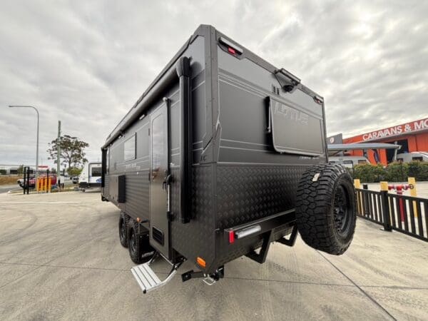 450</strong><br><strong><br></strong><br><strong>2025 LOTUS CARAVANS CRYSTAL RIVER CR239 LUXURY SLIDE OUT CARAVAN</strong><br><br>Experience the epitome of luxury and freedom with the Crystal River caravan. Its hybrid frame combines the strength of an aluminium frame with the durability of German-made composite panel walls