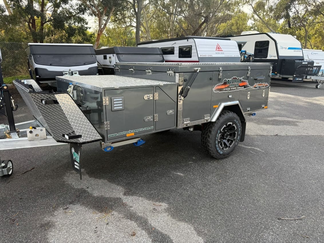 AUSTRACK TELEGRAPH LT - Caravans