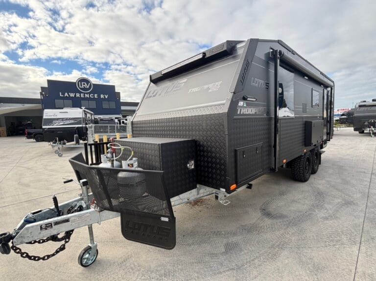 LOTUS CARAVANS TROOPER - Caravans