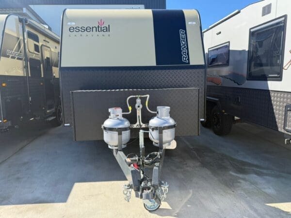  Motorhomes and Camper Trailers