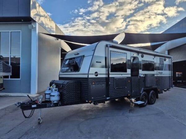  Motorhomes and Camper Trailers