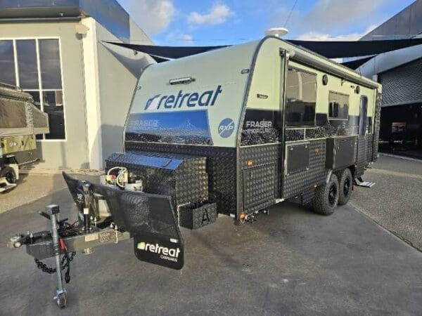 RETREAT FRASER 210R CL RC - Caravans