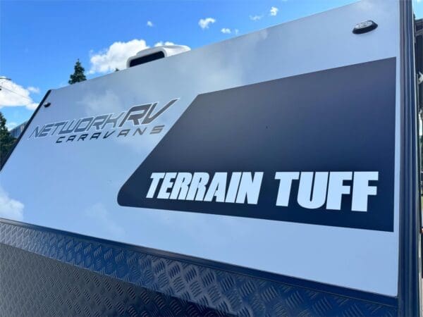  Motorhomes and Camper Trailers
