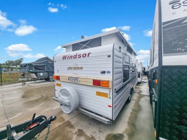  this 2008 Windsor Genesis Pop-top is the perfect caravan for weekend getaways or extended road trips. It’s easy to tow