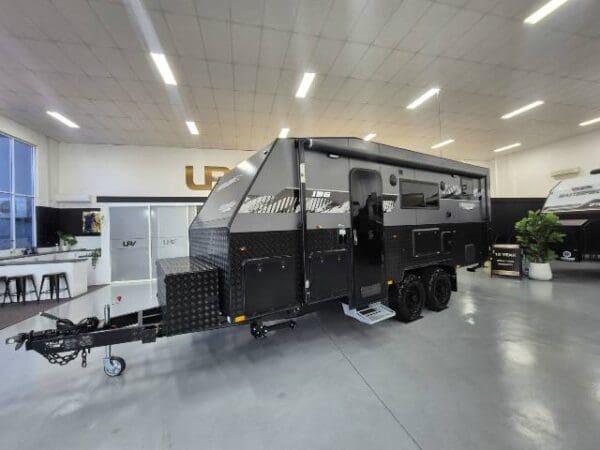 NETWORK RV TERRAIN TUFF 19'6 EAST WEST BUNK - Caravans